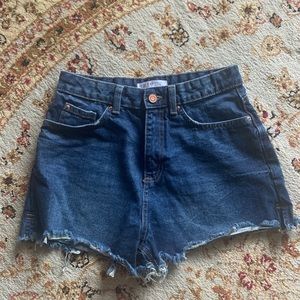 ❗️FREE w/ any $10 purchase ❗️High Waist Denim Shorts